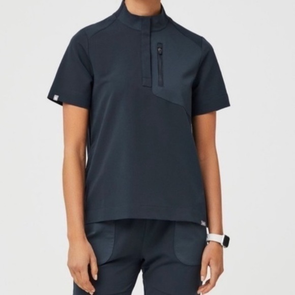 FIGS Dark
Harbor Jundah - Classic Scrub Top
Harbor Mundri - Slim
Scrub P… - Picture 5 of 16